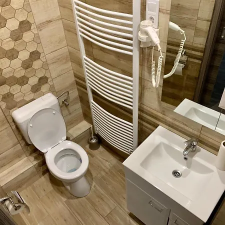 Forint Apartment *